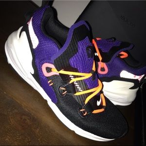 Nike Zoom Moc ‘Platinum Tint’